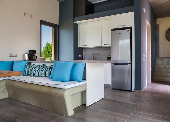 Alekos Houses-profilio's Lixouri